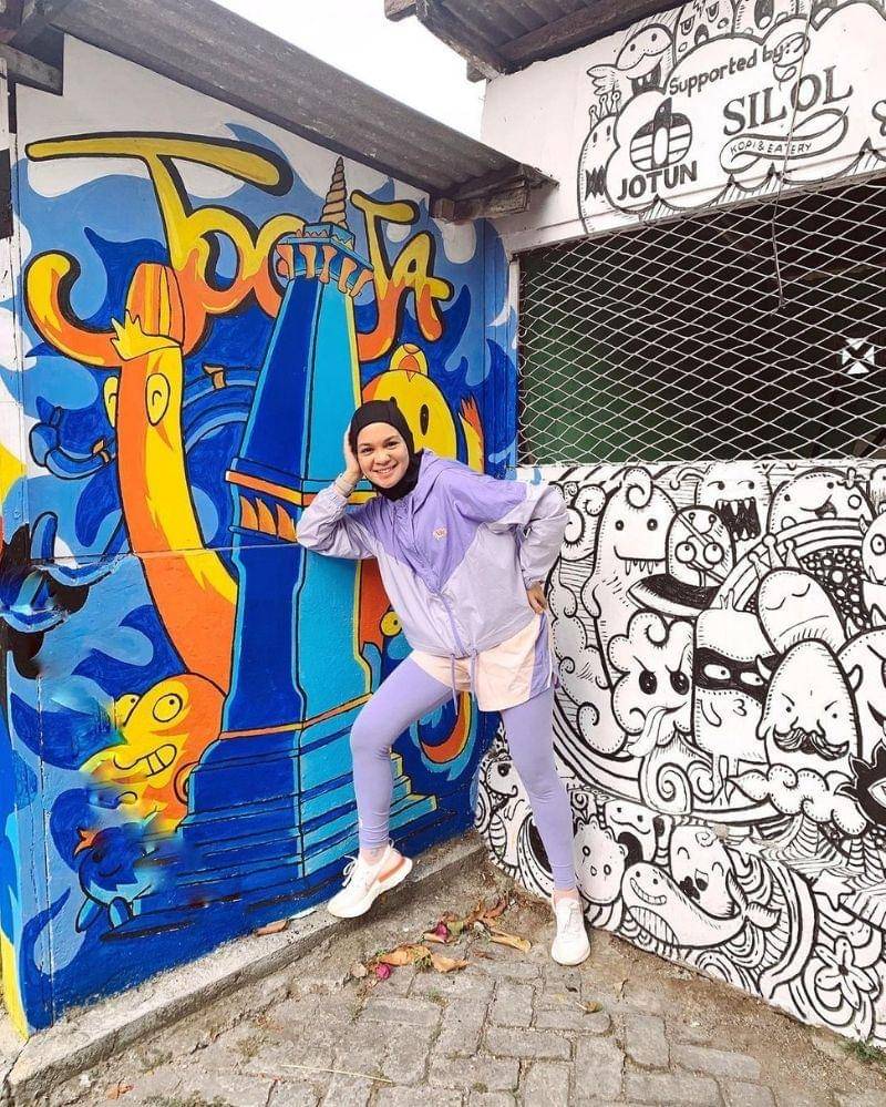 Instagram.com/tantrinamirah