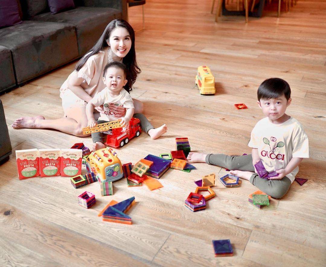 Instagram/sandradewi88