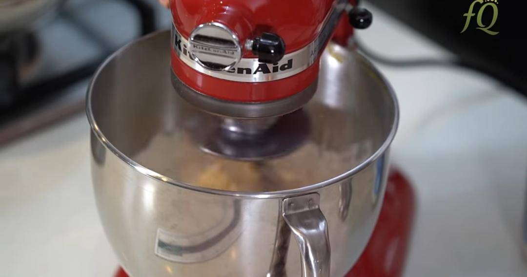 youtube.com/farahquinn