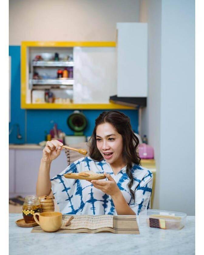 instagram/dhelya_spkk