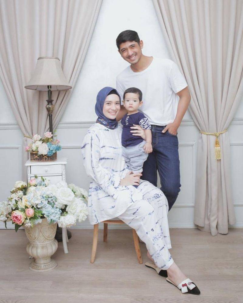 Instagram.com/putriannesaloka