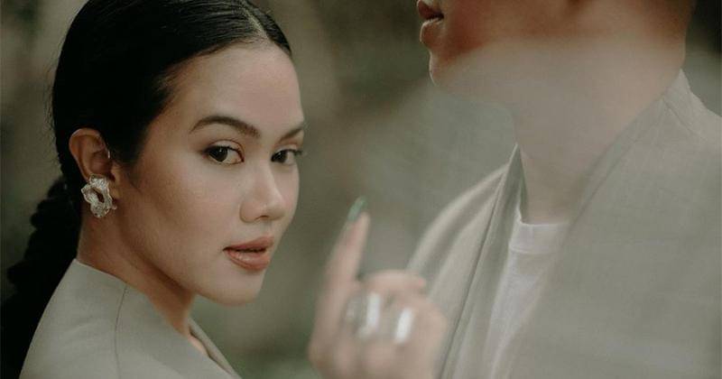 Instagram.com/yurayunita 