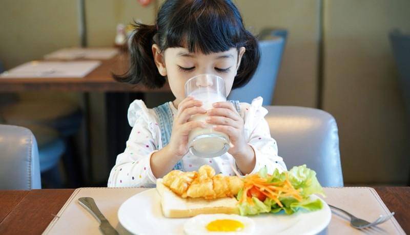 Shutterstock/Asada Nami