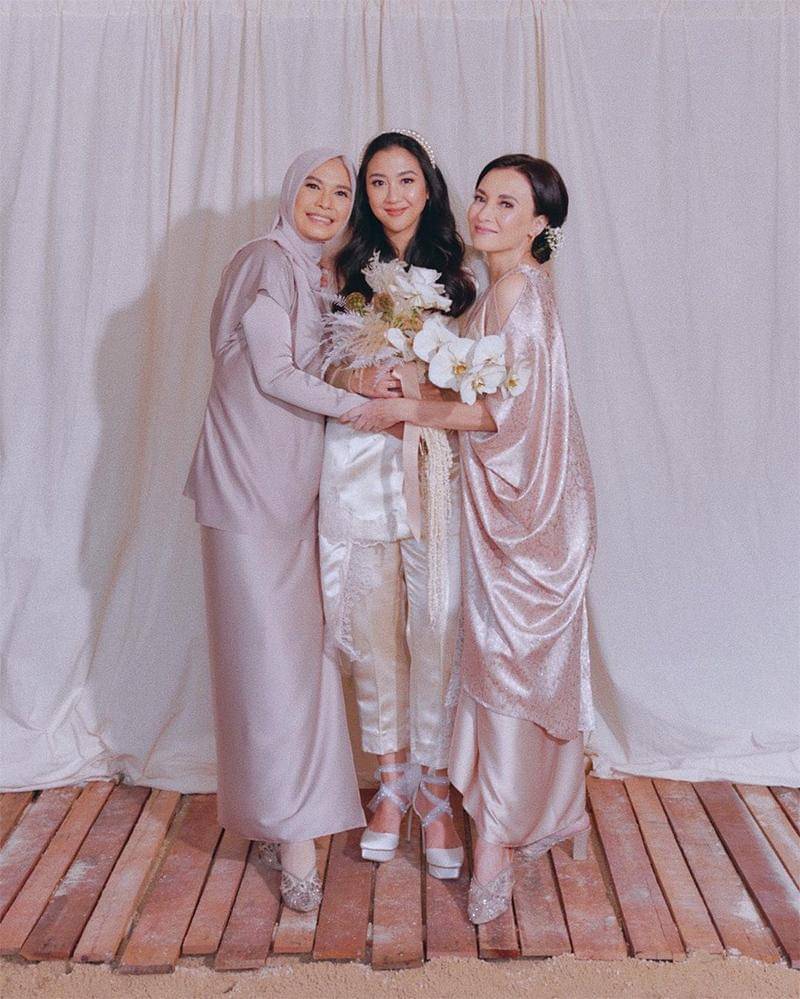 Instagram.com/sherinasinna 