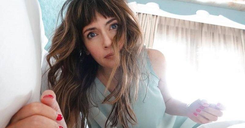   instagram.com/@bianca.alinda  