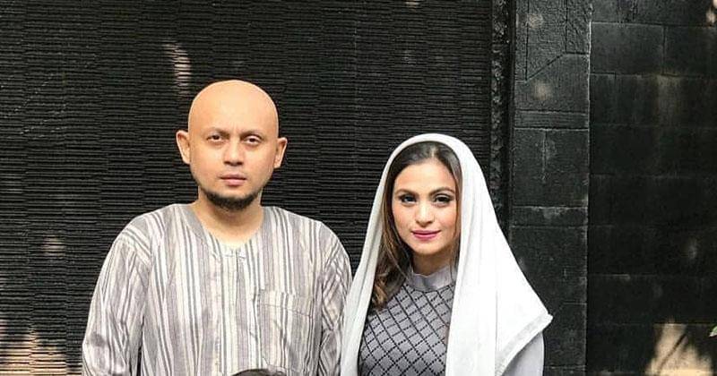 Instagram.com/ashafriends27