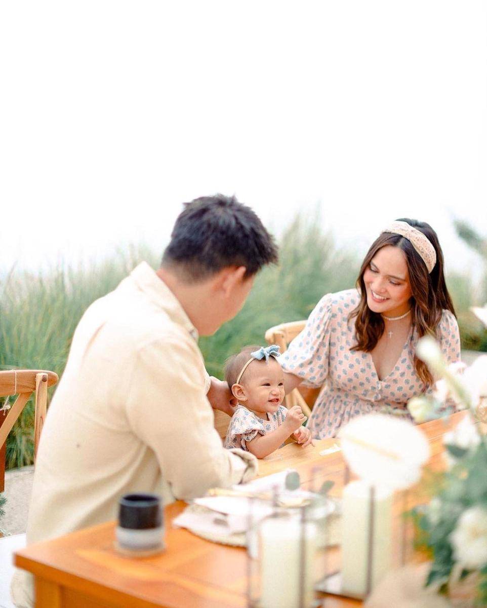 Instagram.com/missclaireherbowo