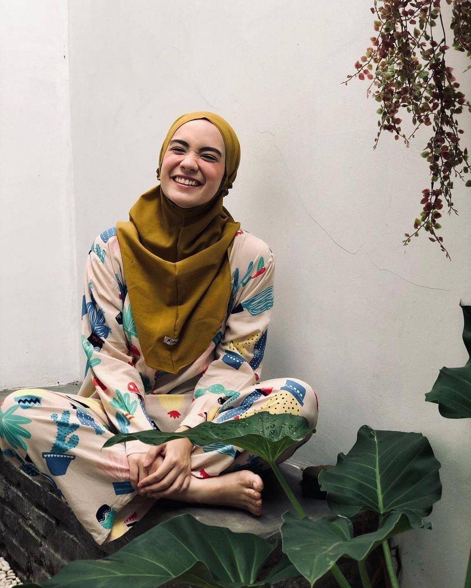 Instagram.com/putriannesaloka