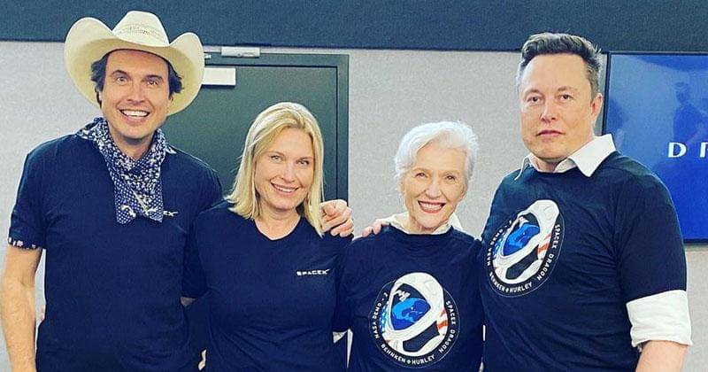 Instagram.com/toscamusk 