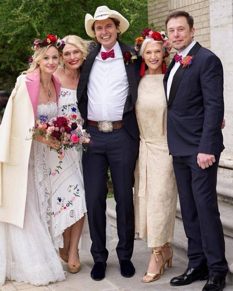 Instagram.com/mayemusk