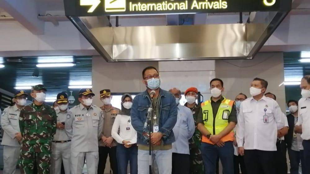 Direktur Utama Sriwijaya Air, Jefferson Jauwena melakukan konpers terkait hilang kontaknya pesawat Sriwijaya Air SJY182 rute Bandara Soekarno-Hatta, Tangerang - Bandara Supadio, Pontianak - IDN Times/Maya Aulia