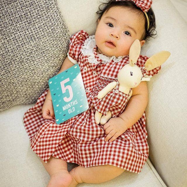 Instagram Rianti Cartwright