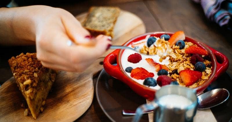 8 Makanan Rendah Sodium untuk Ibu Hamil, Jangan Sembarangan!