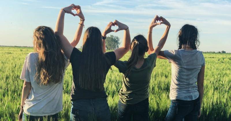 Unsplash/melissaaskew