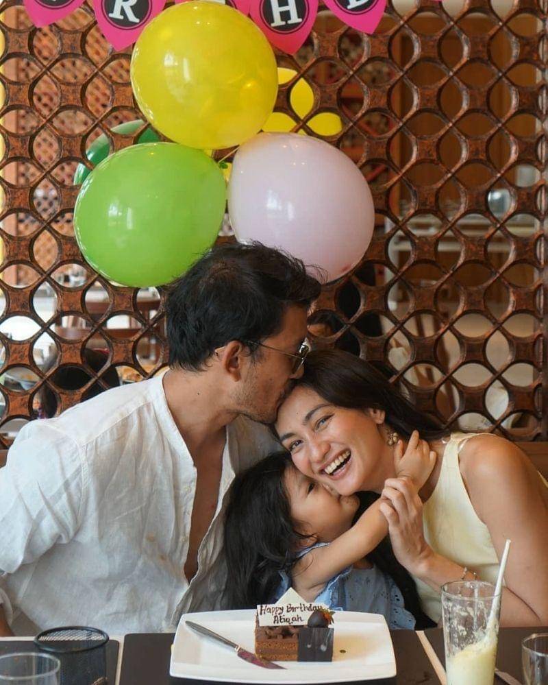 Instagram.com/atiqahhasiholan