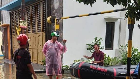 Banjir awal tahun 2021 di Rawa Lumbu, Bekasi - Popmama.com/Muchtar
