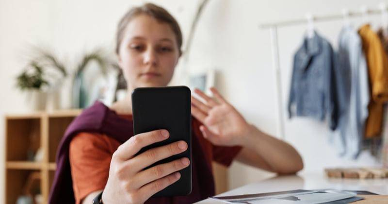 Pexels/Julia M Cameron