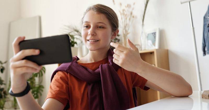 Pexels/Julia M Cameron