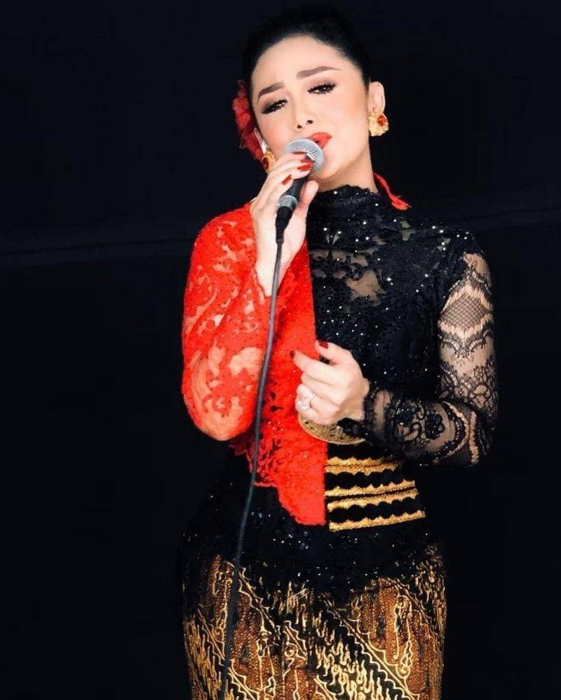 Instagram.com/krisdayantilemos