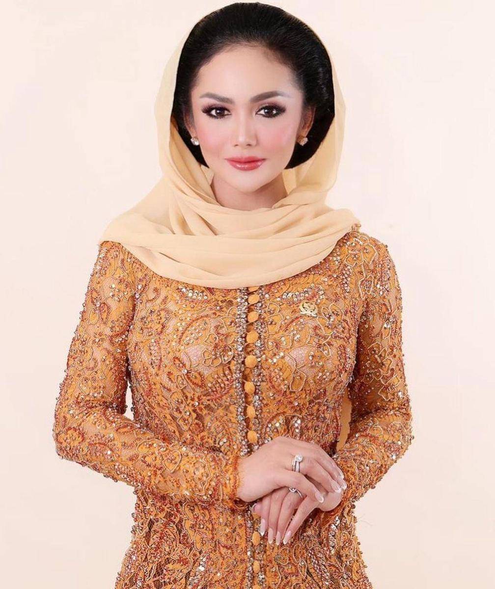 Instagram.com/krisdayantilemos