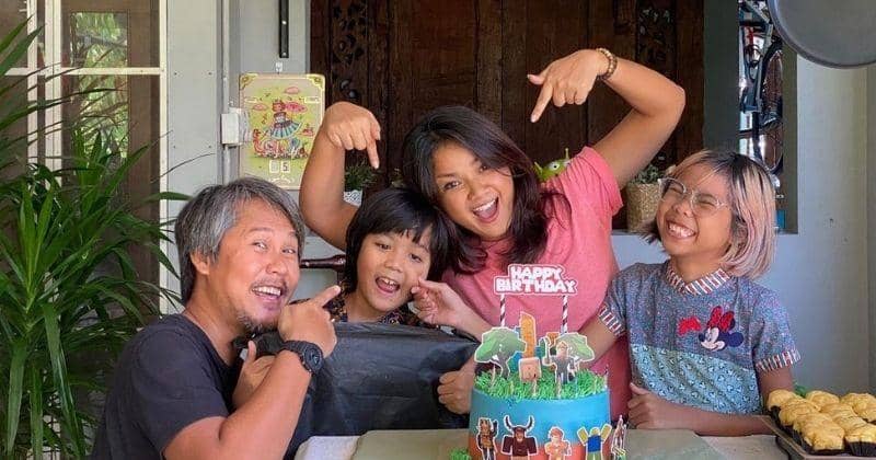 instagram.com/nirinazubir_