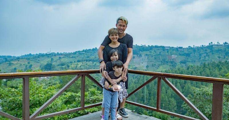 instagram.com/nirinazubir_