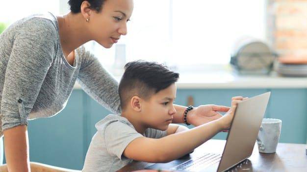 Freepik/Racool_studio