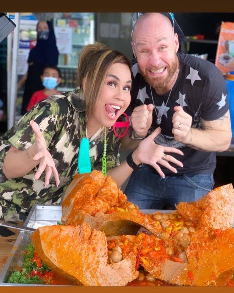 Instagram.com/melaney_ricardo