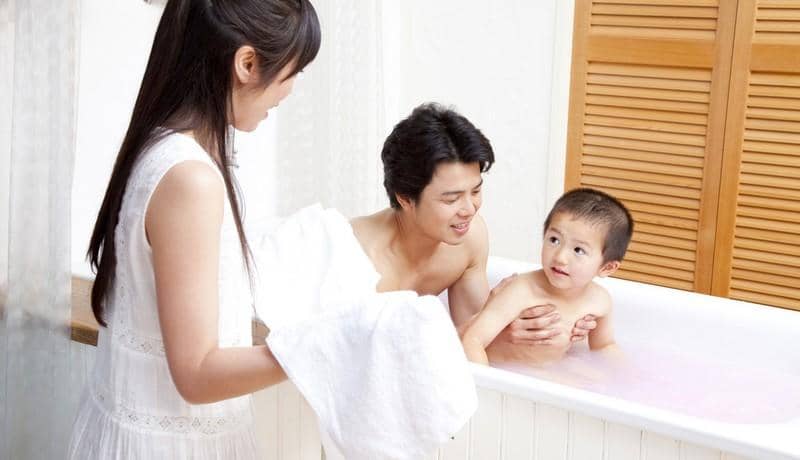 Shutterstock/JenJ Payless2