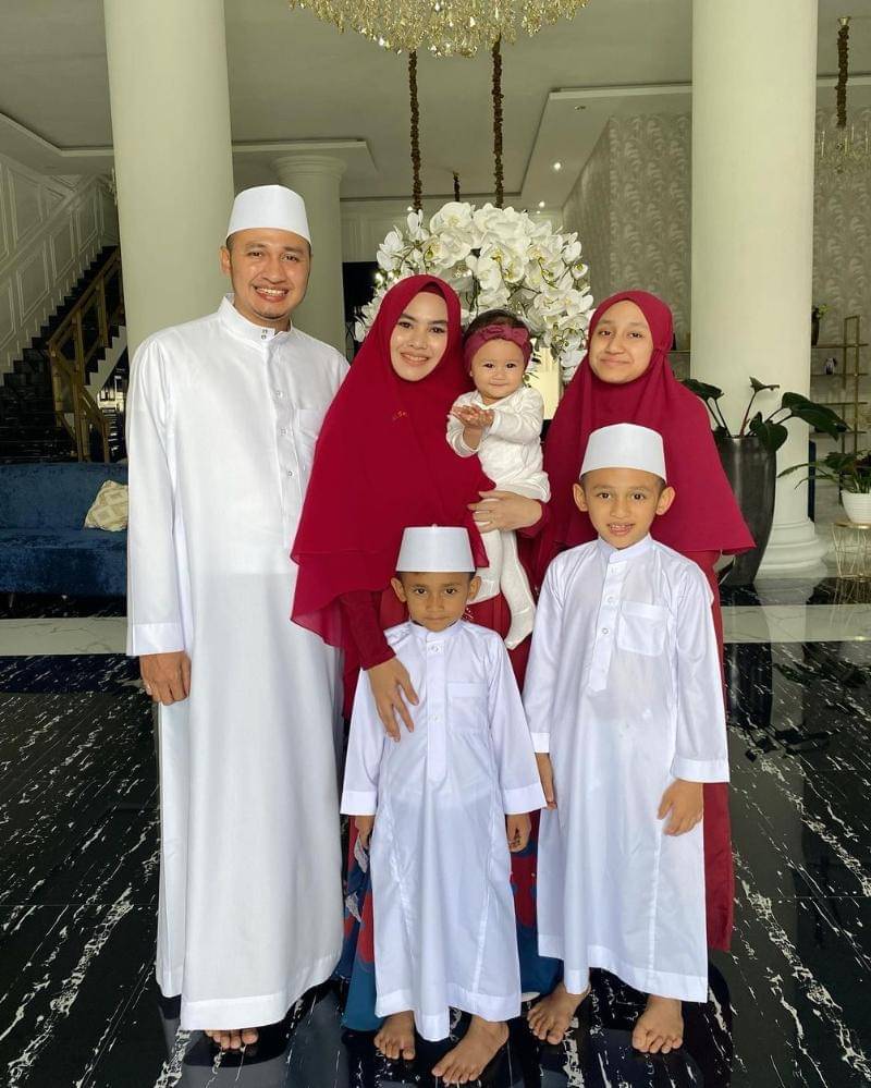 Instagram.com/kartikaputriworld