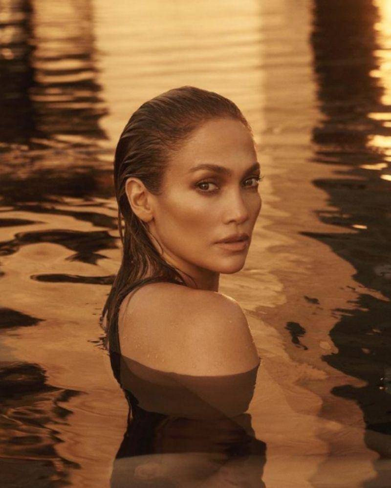 Instagram.com/JLo