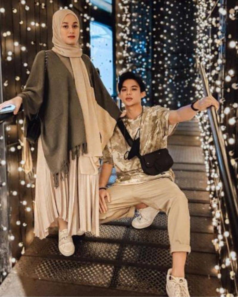 Instagram.com/rey_mbayang/?hl=en