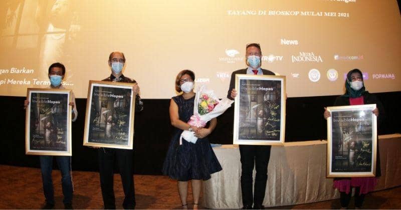 Dok. Lam Horas Production