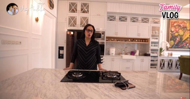 Youtube.com/Ussy Andhika Official