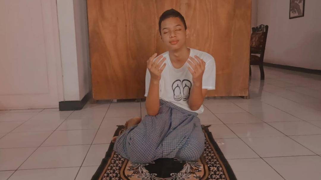Mengajarkan Anak Doa Qunut Subuh, Qunut Witir, dan Qunut Nazilah