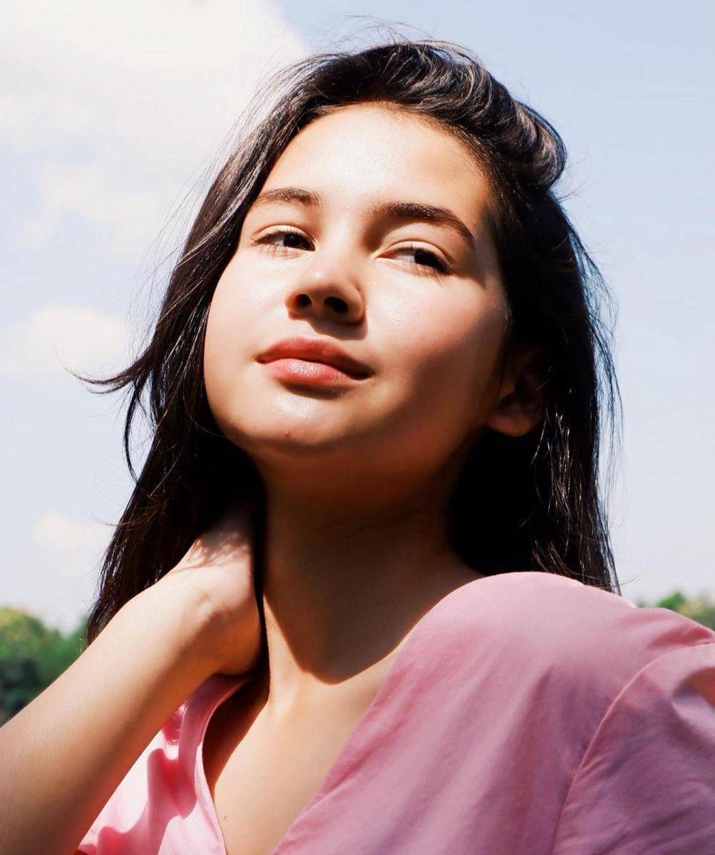 Instagram/Sandrinna_11