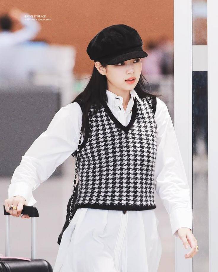 Twitter.com/PaintItBlack_JN