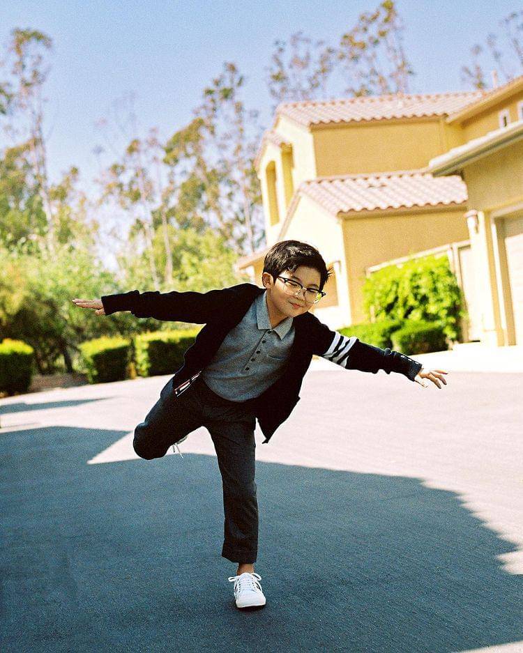 Instagram.com/official.alankim