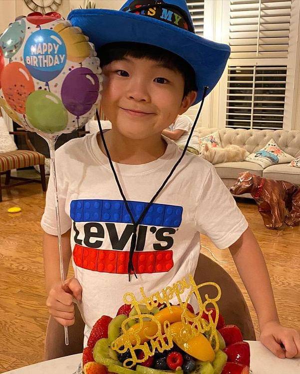 Instagram.com/official.alankim