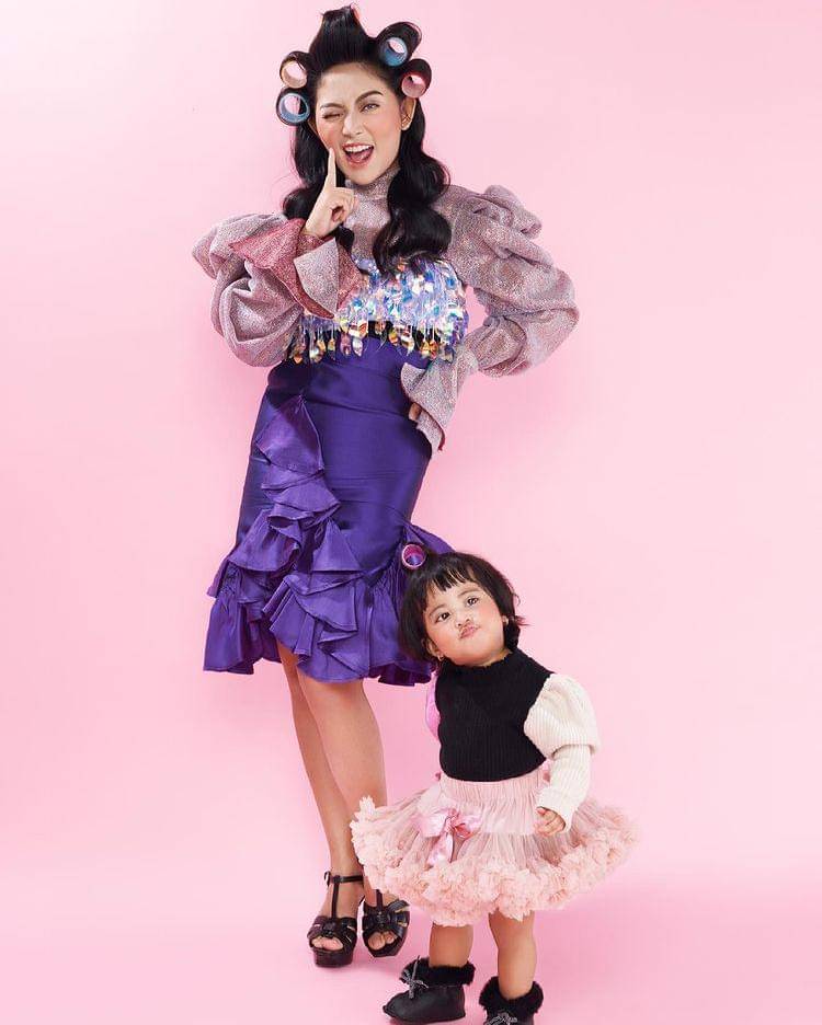 Instagram.com/Rachelvennya