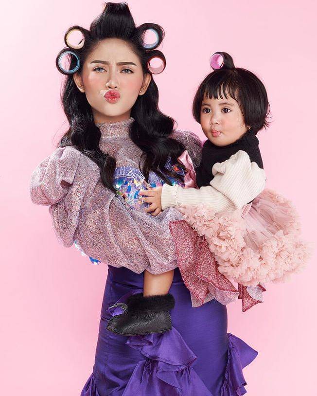 Instagram.com/Rachelvennya