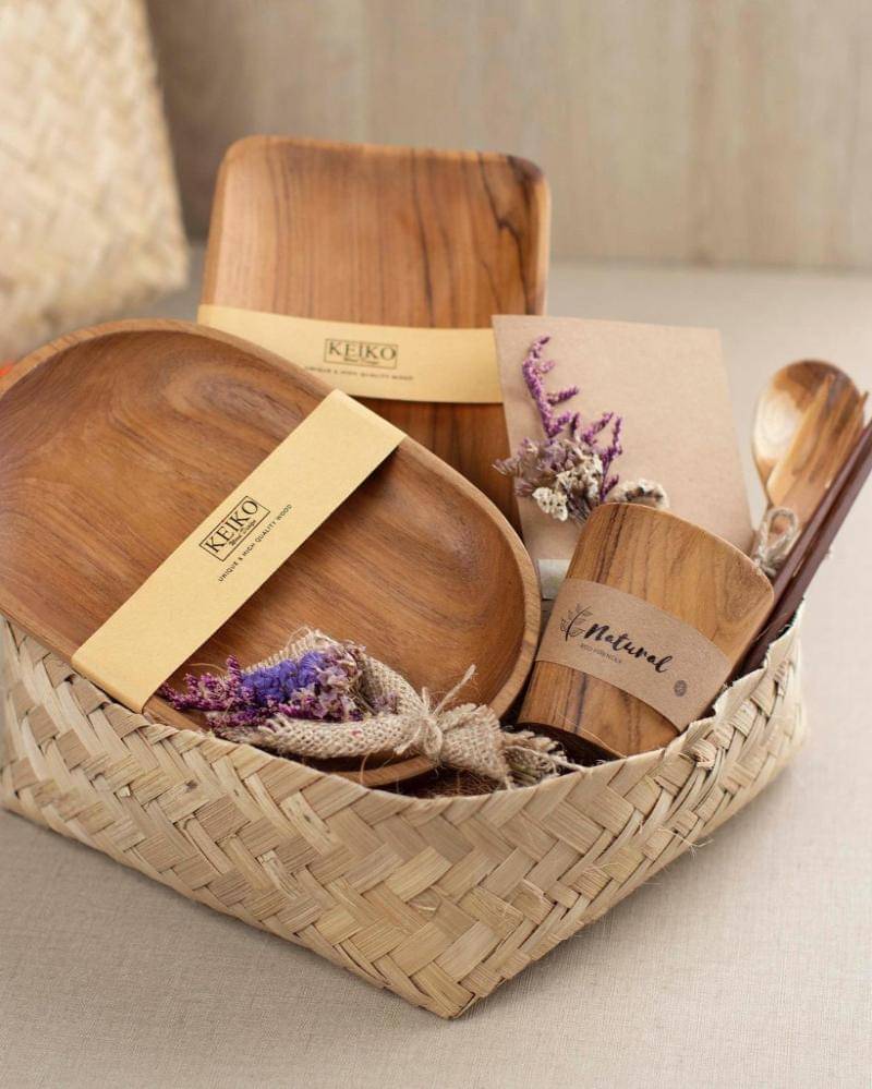 Instagram.com/aprilialia.id