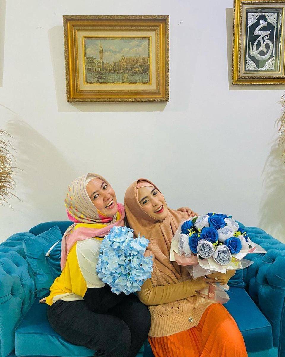 Instagram.com/apriljasmine85