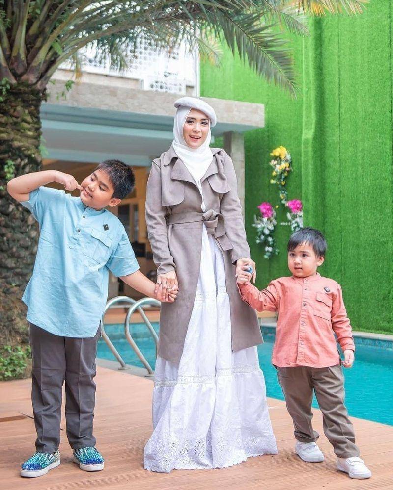 Instagram.com/apriljasmine85