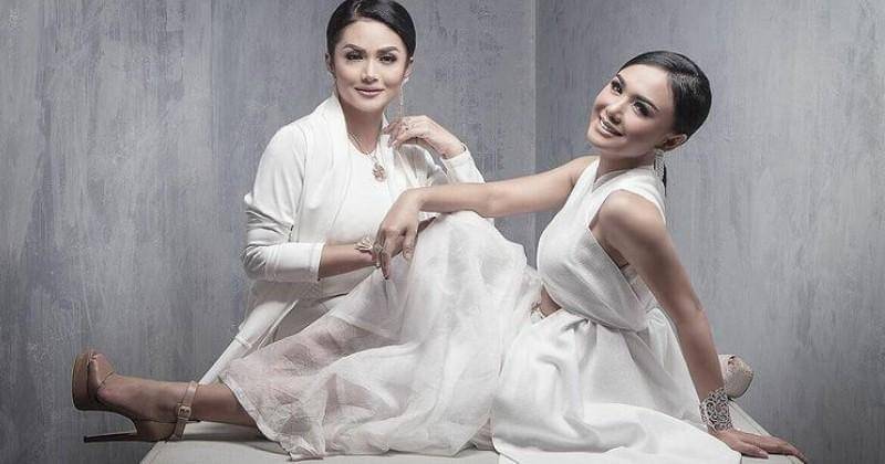 Instagram/yunishara36