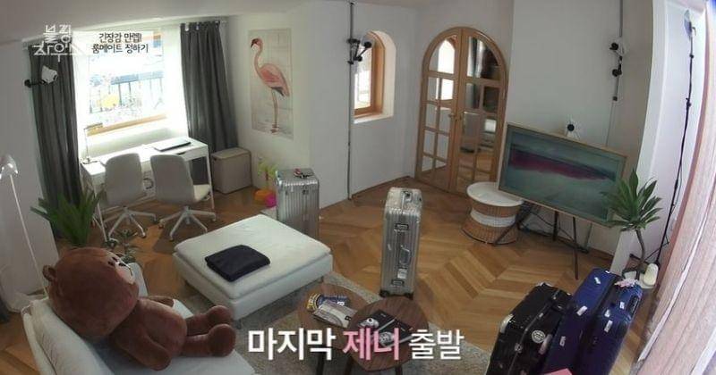 Youtube.com/BLACKPINK