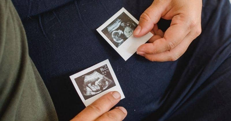 Pexels/amina-filkins