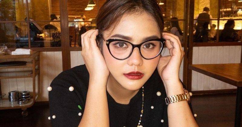 Instagram.com/mytha_lestari