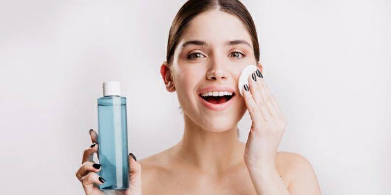 Freepik/lookstudio
