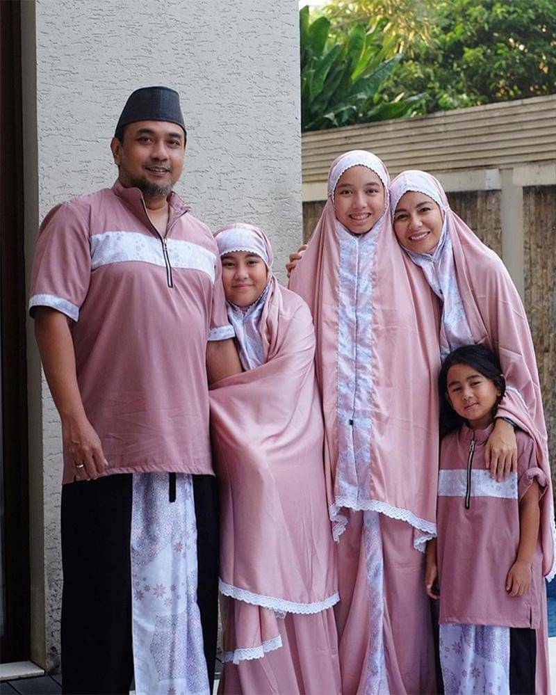 Instagram.com/meisya__siregar